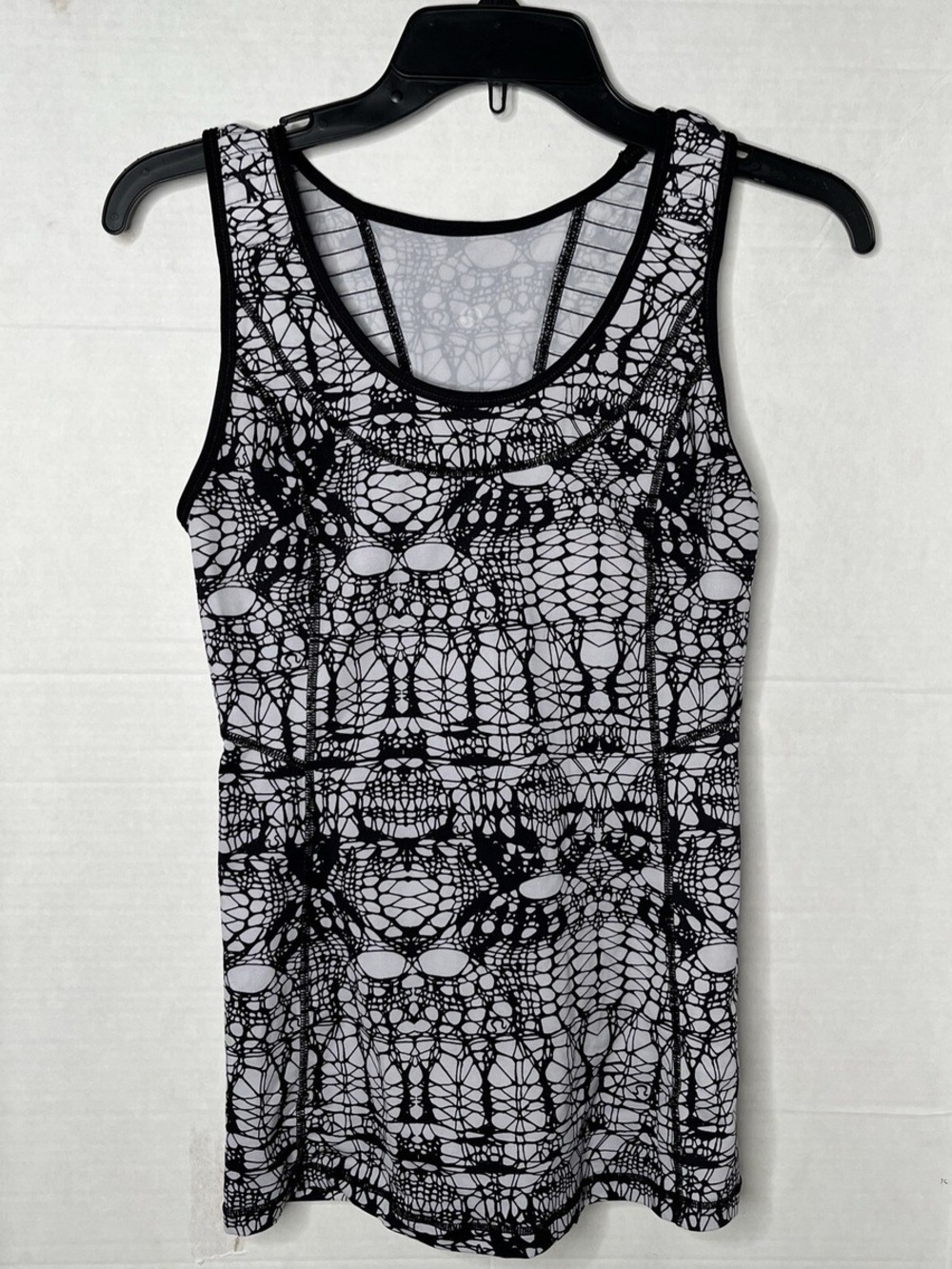 lululemon athletica vintage Black and White Lace-Effect Racerback Tank
